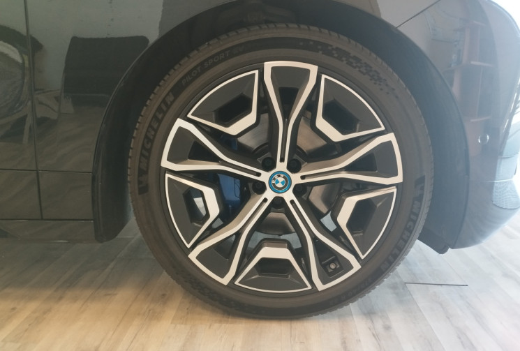 BMW iX 40 xDrive 326 cv (I20) Equateur *PACKS CONFORT, SPORT, INNOVATION*