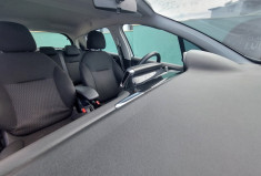 Peugeot 208 1.2 PureTech 82ch E6.c Signature 5p // Bon état // Très peu kilométrée // Première main
