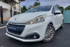Peugeot 208 1.2 PureTech 82ch E6.c Signature 5p // Bon état // Très peu kilométrée // Première main