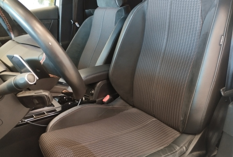DS DS 3 Crossback 1.2 12V EAT8 S&S 131 cv *DISTRIBUTION REMPLACEE**