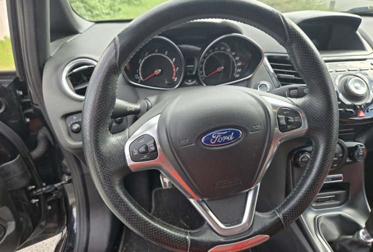 Ford Fiesta ST 1.6 T 182 cv * sièges sports chauffants * distribution neuve*                     