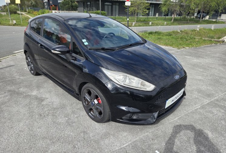 Ford Fiesta ST 1.6 T 182 cv * sièges sports chauffants * distribution neuve*                     