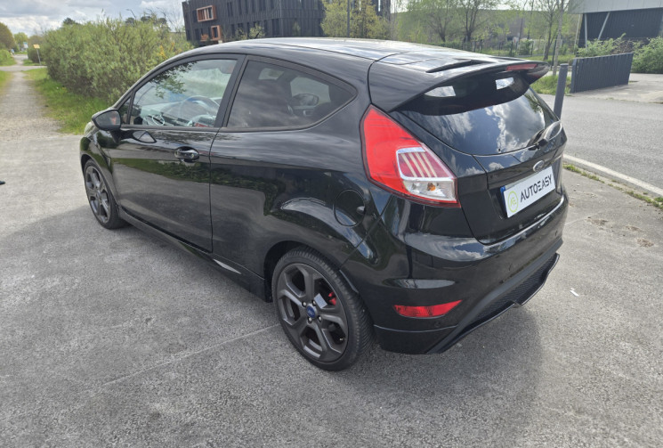 Ford Fiesta ST 1.6 T 182 cv * sièges sports chauffants * distribution neuve*                     