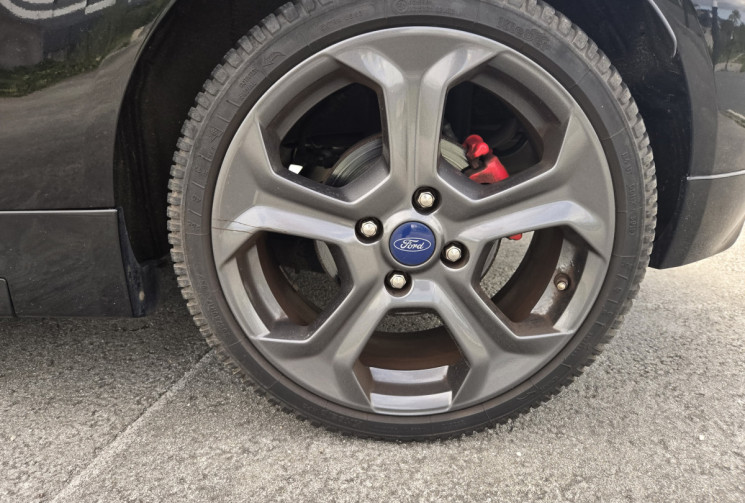 Ford Fiesta ST 1.6 T 182 cv * sièges sports chauffants * distribution neuve*                     