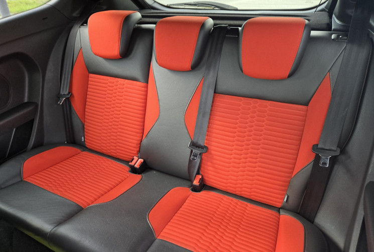 Ford Fiesta ST 1.6 T 182 cv * sièges sports chauffants * distribution neuve*                     