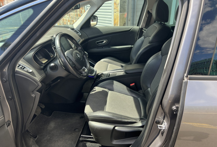 Renault GRAND SCENIC  Grand Scénic IV Phase 2 1.3 Tce EDC7 140 cv TECHNO