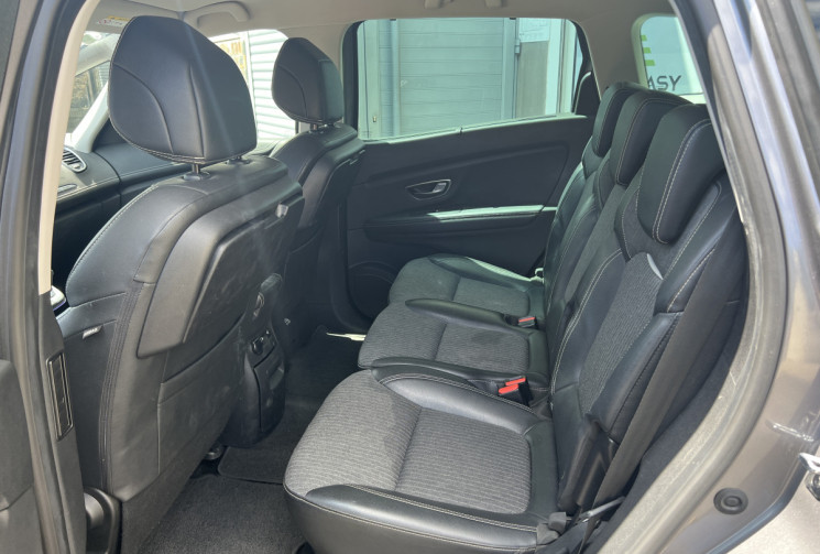 Renault GRAND SCENIC  Grand Scénic IV Phase 2 1.3 Tce EDC7 140 cv TECHNO