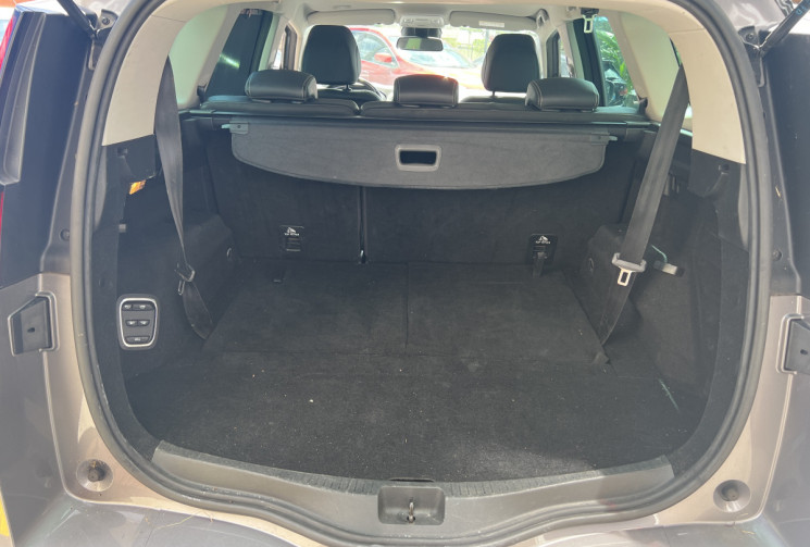 Renault GRAND SCENIC  Grand Scénic IV Phase 2 1.3 Tce EDC7 140 cv TECHNO