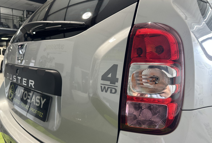 Dacia Duster 1.5 dCi 110 ch Black Touch 4X4 1ERE MAIN