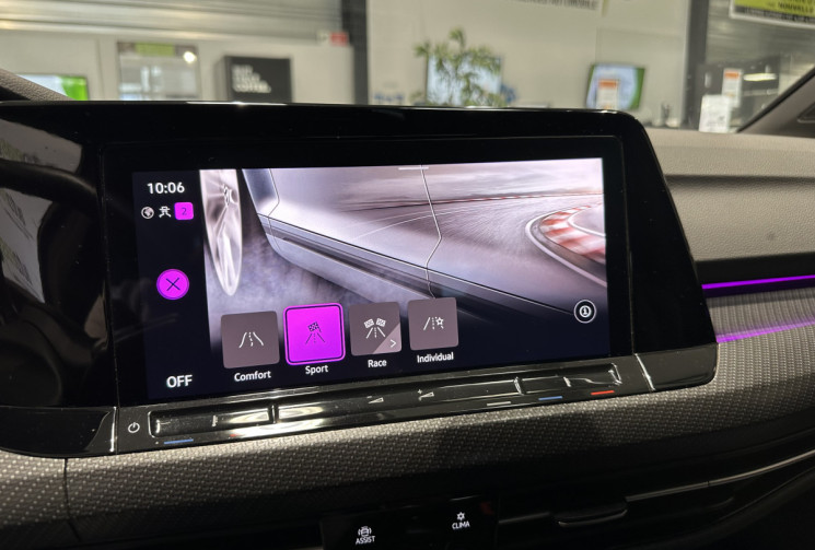 Volkswagen Golf 8R Performance 2.0 TSI DSG7 320 AKRAPOVIC IMMAT FR