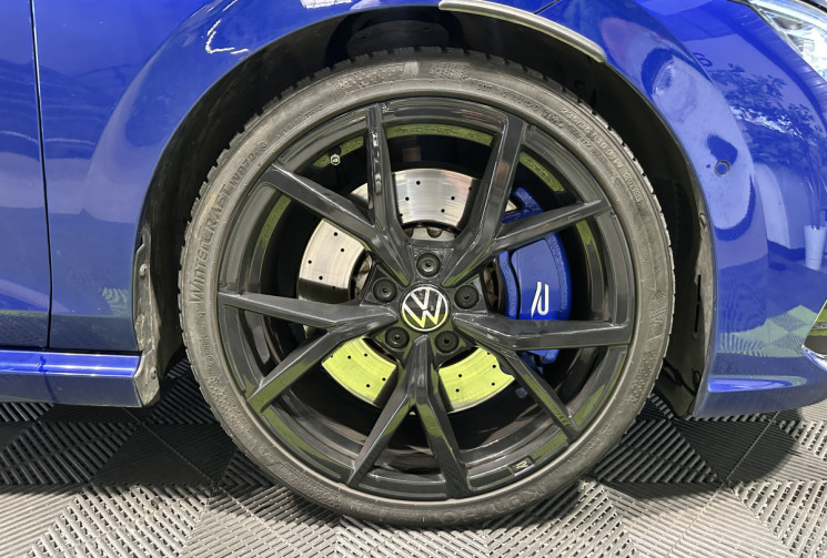 Volkswagen Golf 8R Performance 2.0 TSI DSG7 320 AKRAPOVIC IMMAT FR