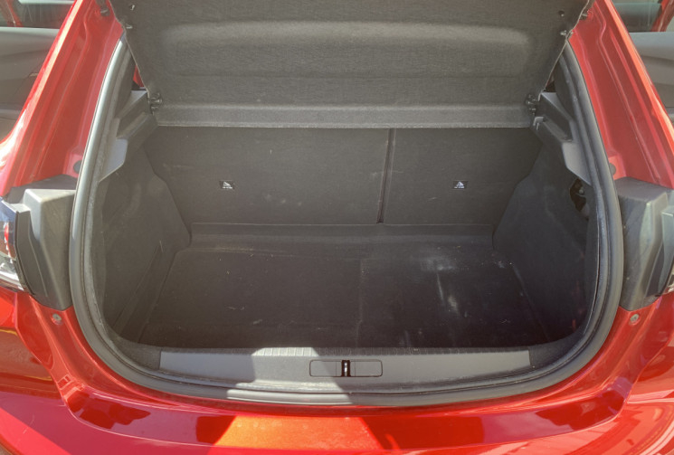 Peugeot 208 II 1.5 Blue HDi 100cv GT