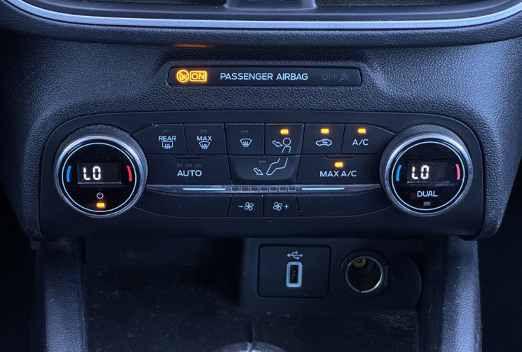 Ford Focus IV 1.0 SCTi EcoBoost 100 cv TREND - Attelage