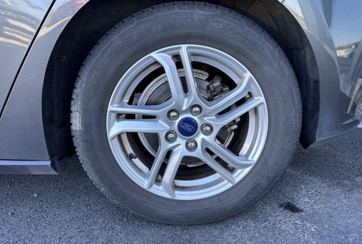 Ford Focus IV 1.0 SCTi EcoBoost 100 cv TREND - Attelage
