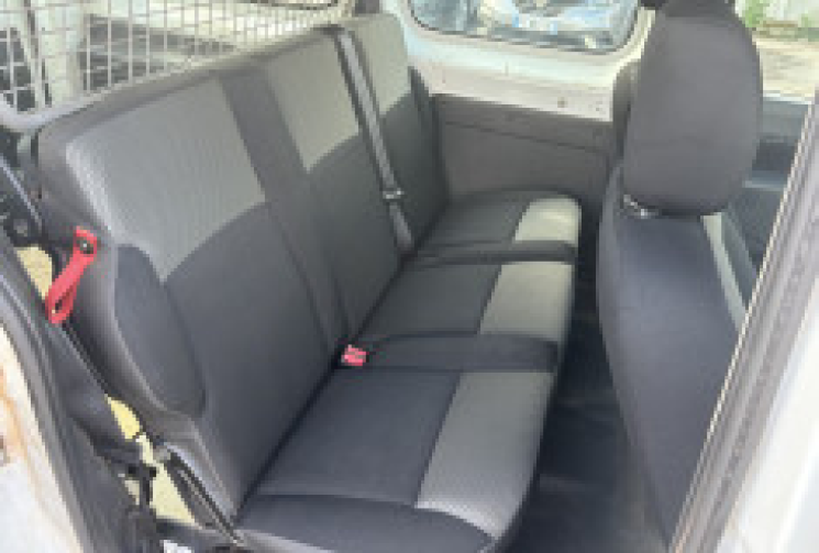 Renault Kangoo Express CA MAXI 5 PLACES / 1.5 DCI 90 CH / PVHT : 8990 / PVTTC : 10788 / R-LINK