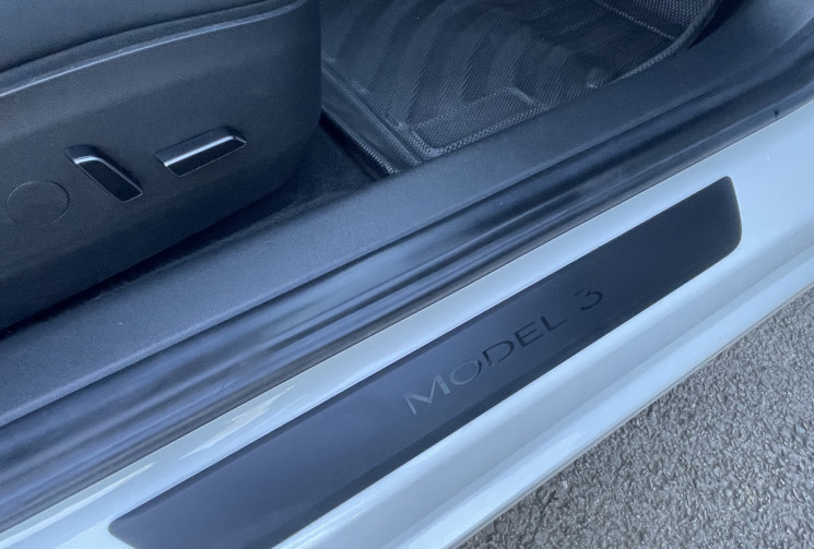 Tesla Model 3 Standard RWD Plus MY22
