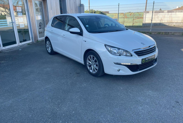 Peugeot 308 1.2 E-THP 110 STYLE - TRES BON ETAT - GARANTIE 12 MOIS