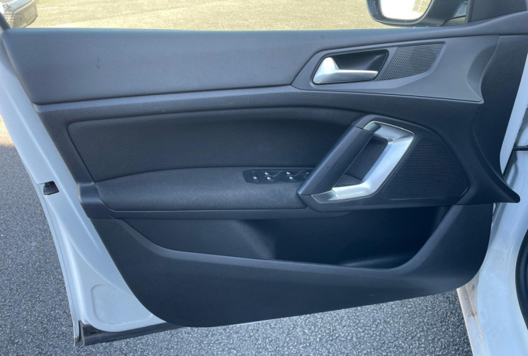Peugeot 308 1.2 E-THP 110 STYLE - TRES BON ETAT - GARANTIE 12 MOIS