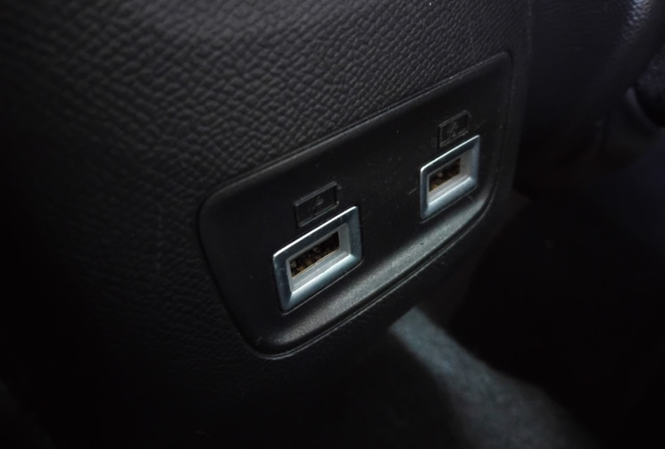 Peugeot 208  e-208 136 ch GT Line