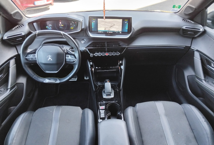 Peugeot 208  e-208 136 ch GT Line