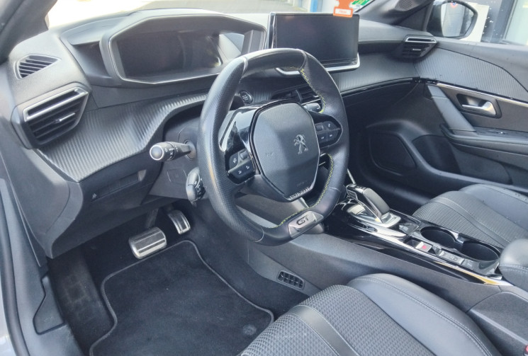 Peugeot 208  e-208 136 ch GT Line