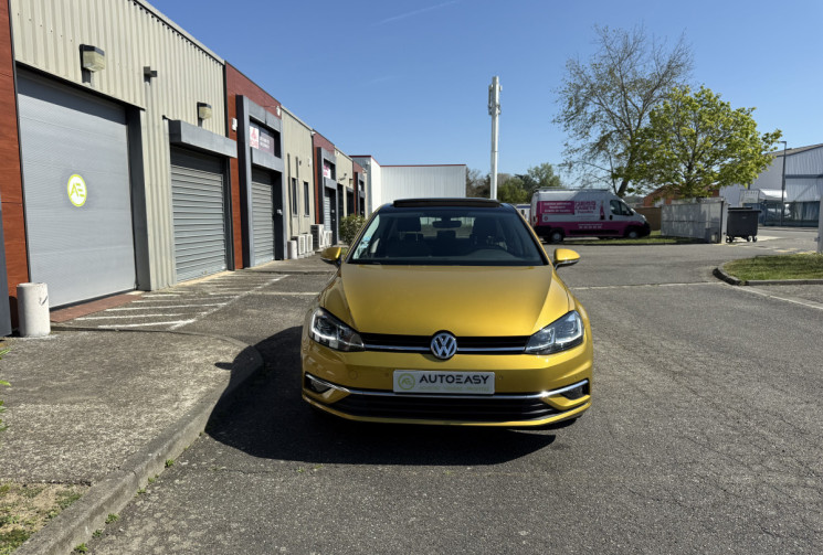 Volkswagen Golf 1.4 TSI 125 CARAT EXCLUSIVE / CARPLAY