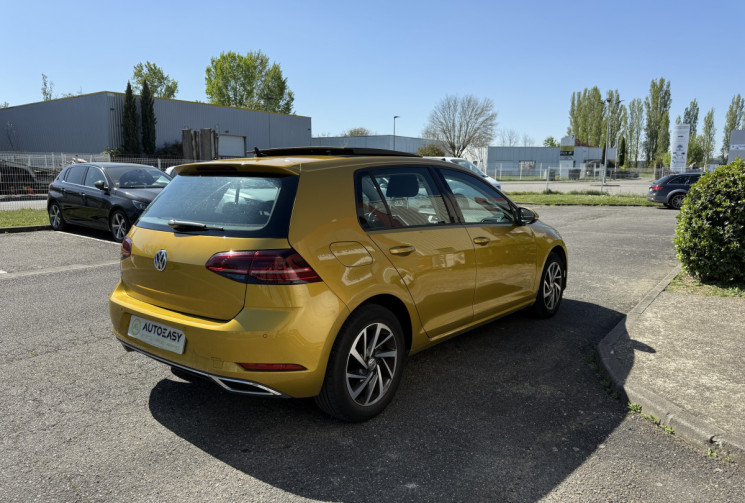 Volkswagen Golf 1.4 TSI 125 CARAT EXCLUSIVE / CARPLAY