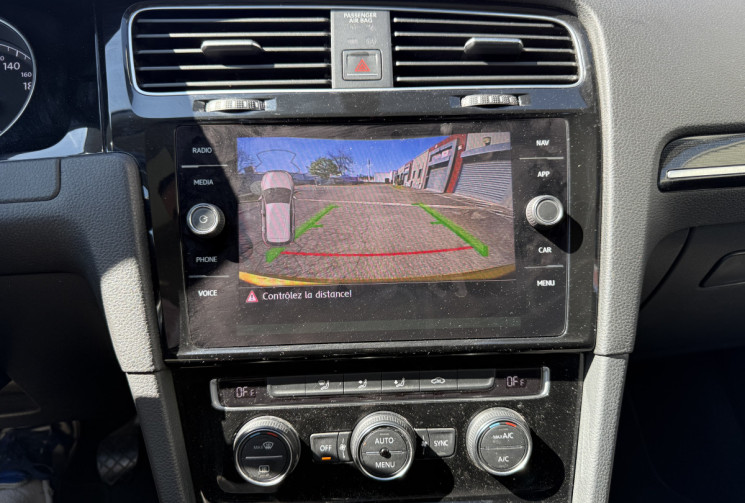 Volkswagen Golf 1.4 TSI 125 CARAT EXCLUSIVE / CARPLAY
