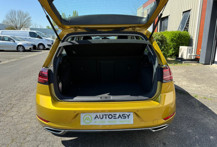 Volkswagen Golf 1.4 TSI 125 CARAT EXCLUSIVE / CARPLAY