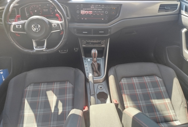 Volkswagen Polo VI GTI 2.0 TFSI 16V DSG6 200 ch / TOIT OUVRANT 