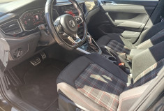 Volkswagen Polo VI GTI 2.0 TFSI 16V DSG6 200 ch / TOIT OUVRANT 