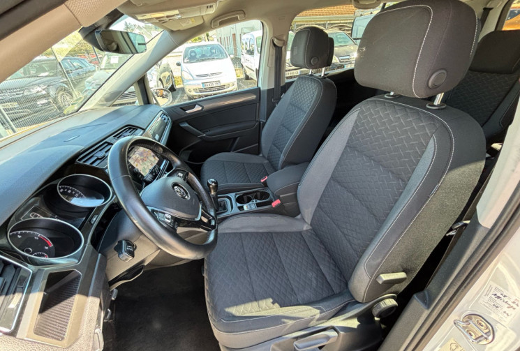 Volkswagen Touran III 1.6 TDI 115 ch / Connect / 7 places