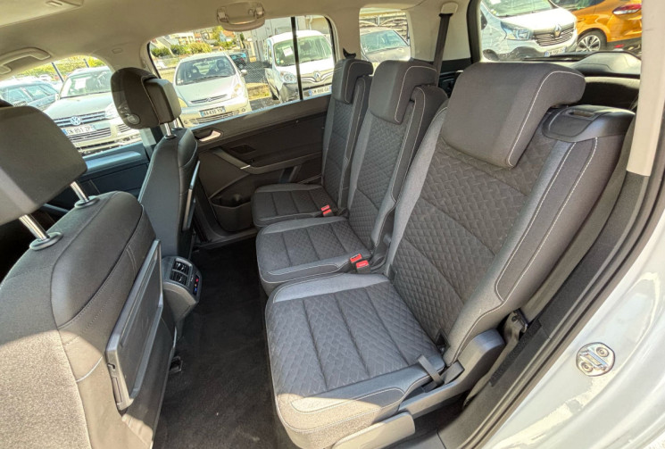Volkswagen Touran III 1.6 TDI 115 ch / Connect / 7 places