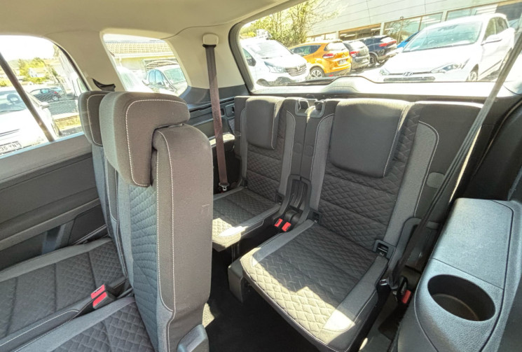 Volkswagen Touran III 1.6 TDI 115 ch / Connect / 7 places