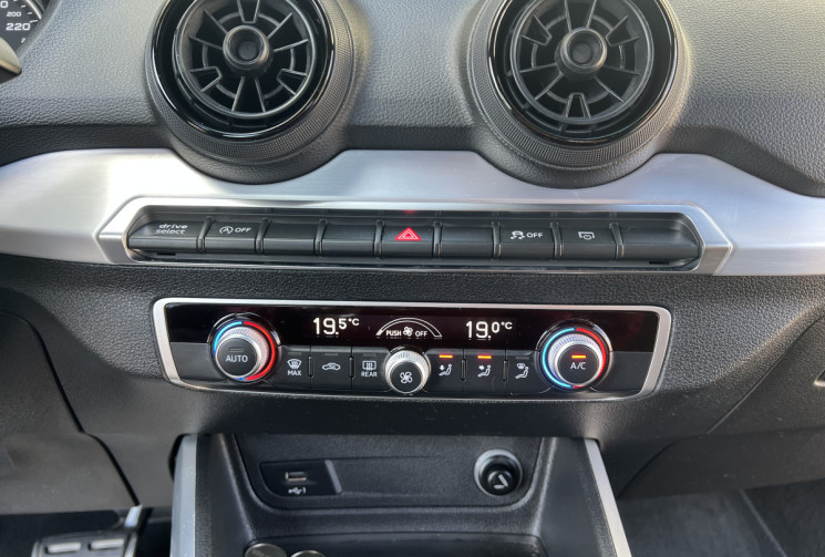 Audi Q2 1.6 TDI S-Tronic7 116 CH BVA S-LINE