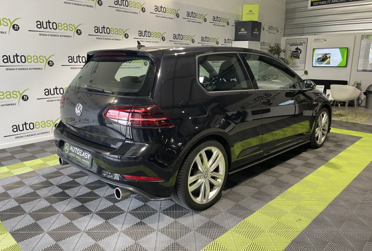 Volkswagen Golf GTI perf 245 ch 3p VIRTUAL COCKPIT / SIÈGES CHAUFFANTS