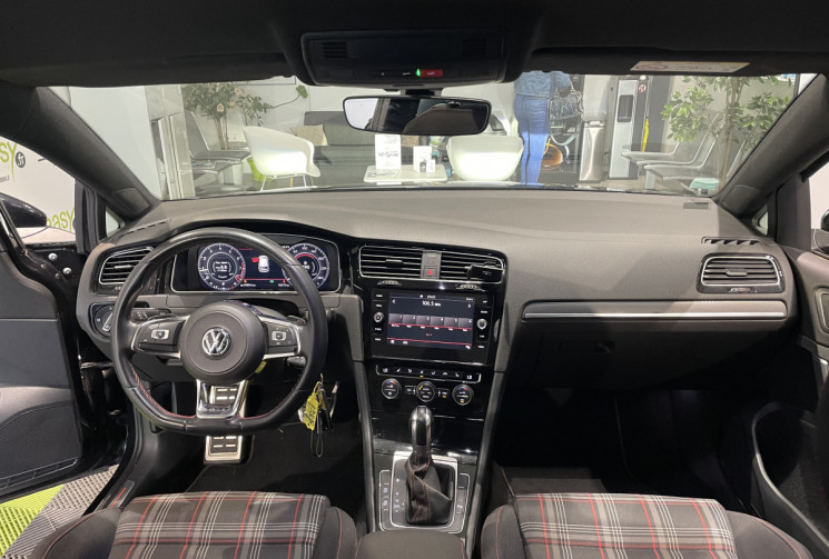 Volkswagen Golf GTI perf 245 ch 3p VIRTUAL COCKPIT / SIÈGES CHAUFFANTS