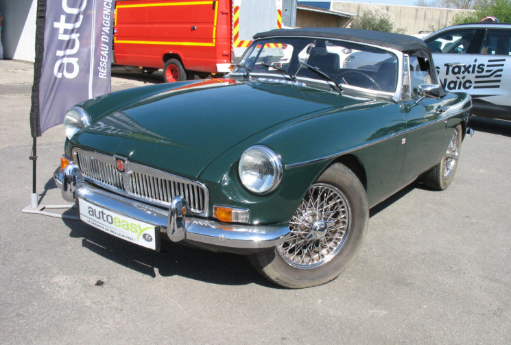 MG B 1976 CABRIOLET FRANCAISE CONDUITE A GAUCHE