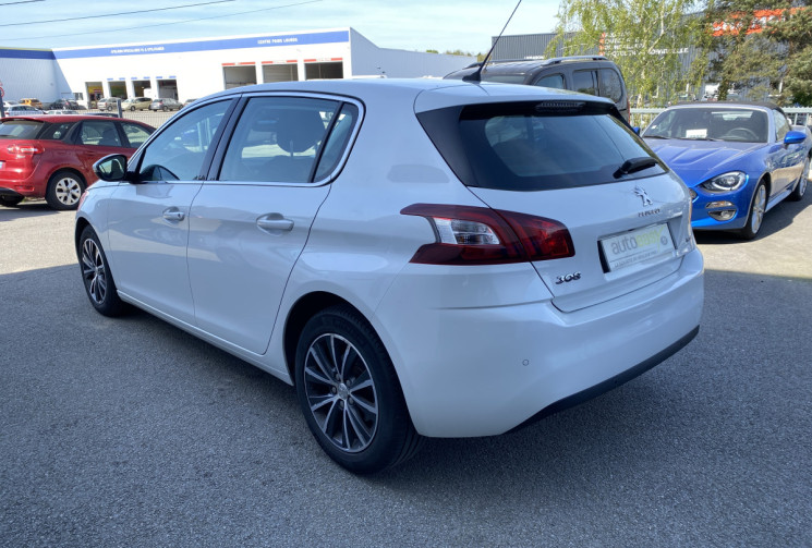 Peugeot 308 1.2 Puretech 110 ch Allure S&S 5p