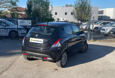 Lancia YPSILON 1.2 / 69 CH / GOLD 