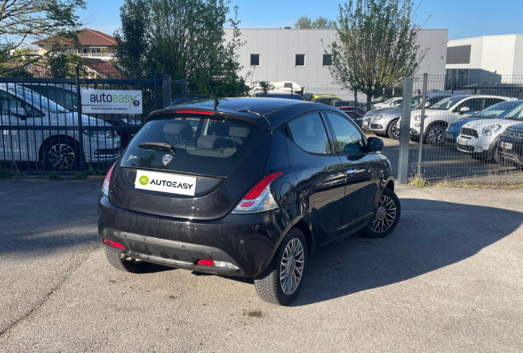 Lancia YPSILON 1.2 / 69 CH / GOLD 