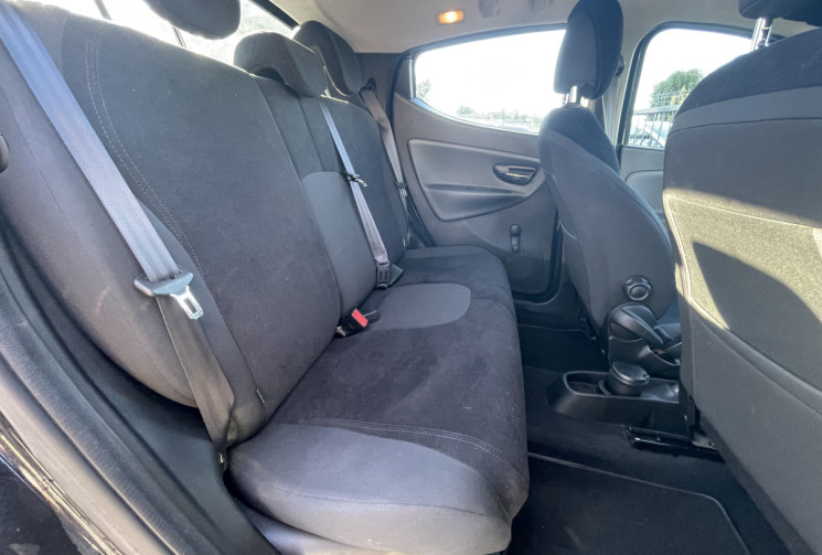 Lancia YPSILON 1.2 / 69 CH / GOLD 