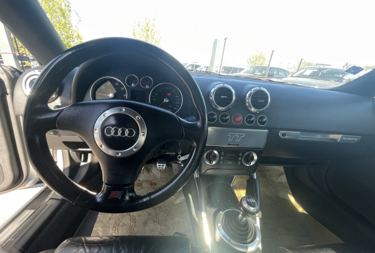 Audi TT 1.8 T / QUATTRO / 224 CH 
