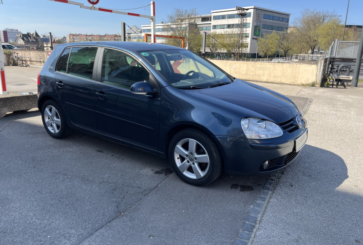 Volkswagen Golf 1.6 FSI 115CH GOAL