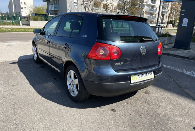 Volkswagen Golf 1.6 FSI 115CH GOAL