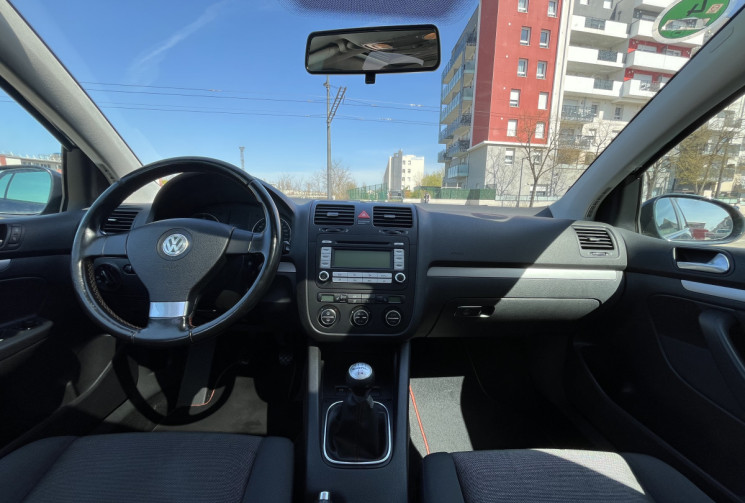 Volkswagen Golf 1.6 FSI 115CH GOAL