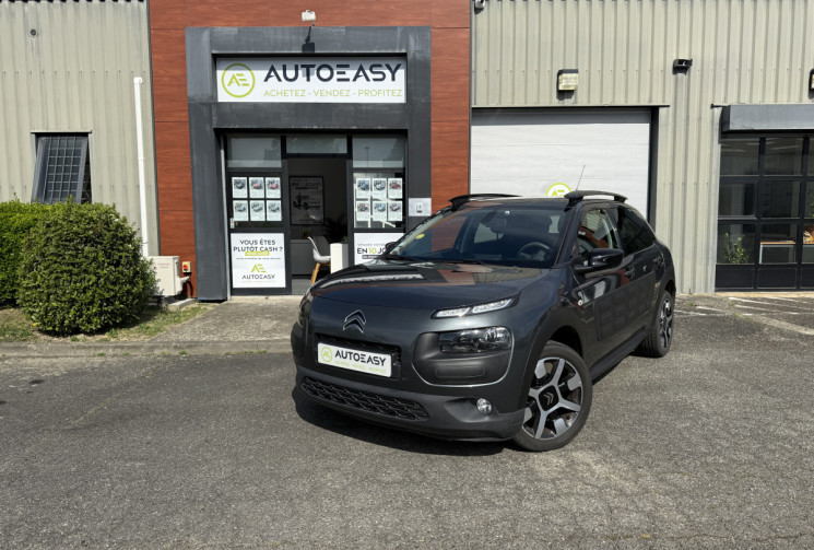 Citroën C4 CACTUS 1.6 BlueHDi SHINE 100 / Réservoir ADBLUE changé
