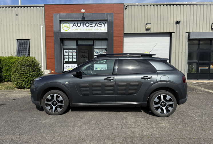 Citroën C4 CACTUS 1.6 BlueHDi SHINE 100 / Réservoir ADBLUE changé