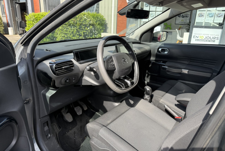 Citroën C4 CACTUS 1.6 BlueHDi SHINE 100 / Réservoir ADBLUE changé