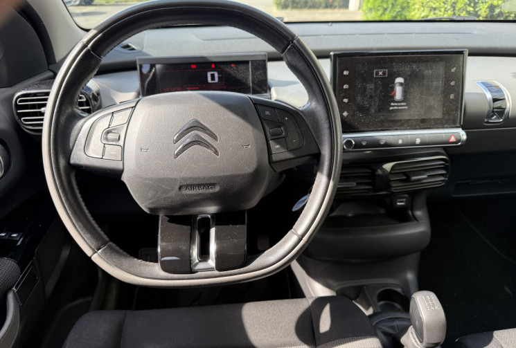 Citroën C4 CACTUS 1.6 BlueHDi SHINE 100 / Réservoir ADBLUE changé